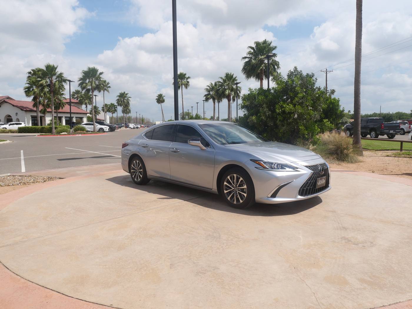 2022 Lexus ES ES 350 — Sedan — 13,705 mi — San Juan, TX