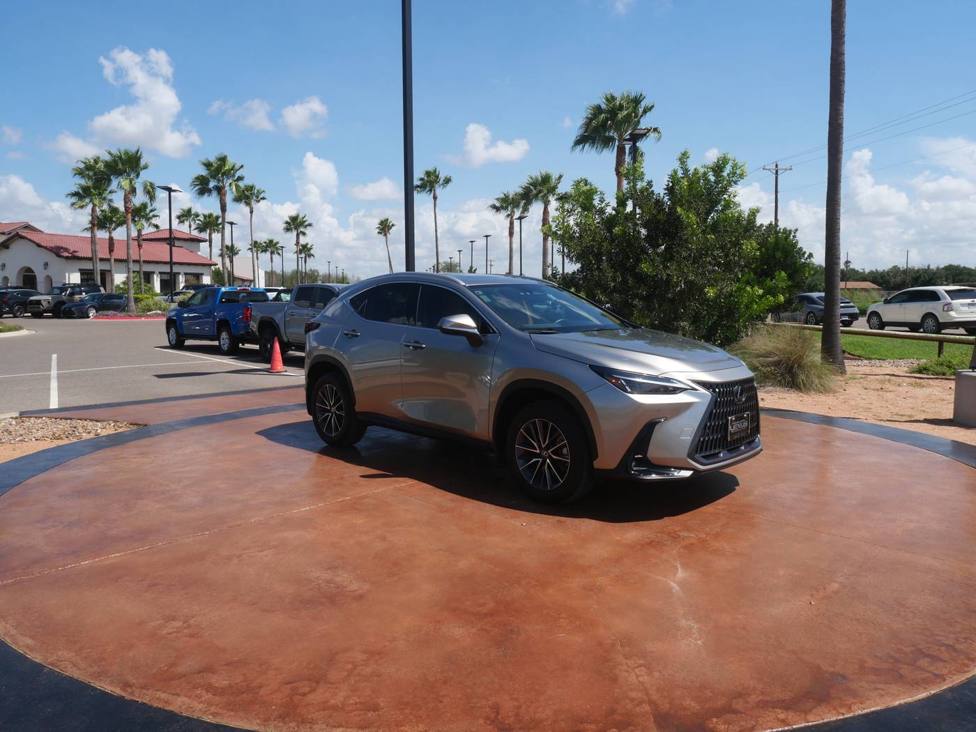 2025 Lexus NX NX 350h Premium — SUV — 15,861 mi — San Juan, TX