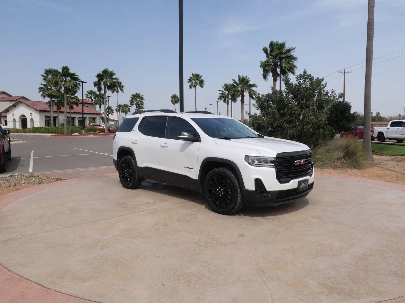 2023 GMC Acadia SLT — SUV — 21,212 mi — San Juan, TX