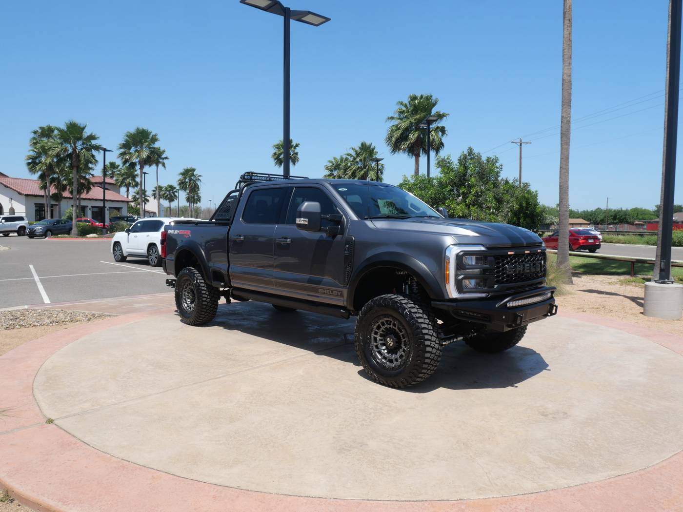 2023 Ford Super Duty F-250 LARIAT — Pickup Truck — 4,190 mi — San Juan, TX