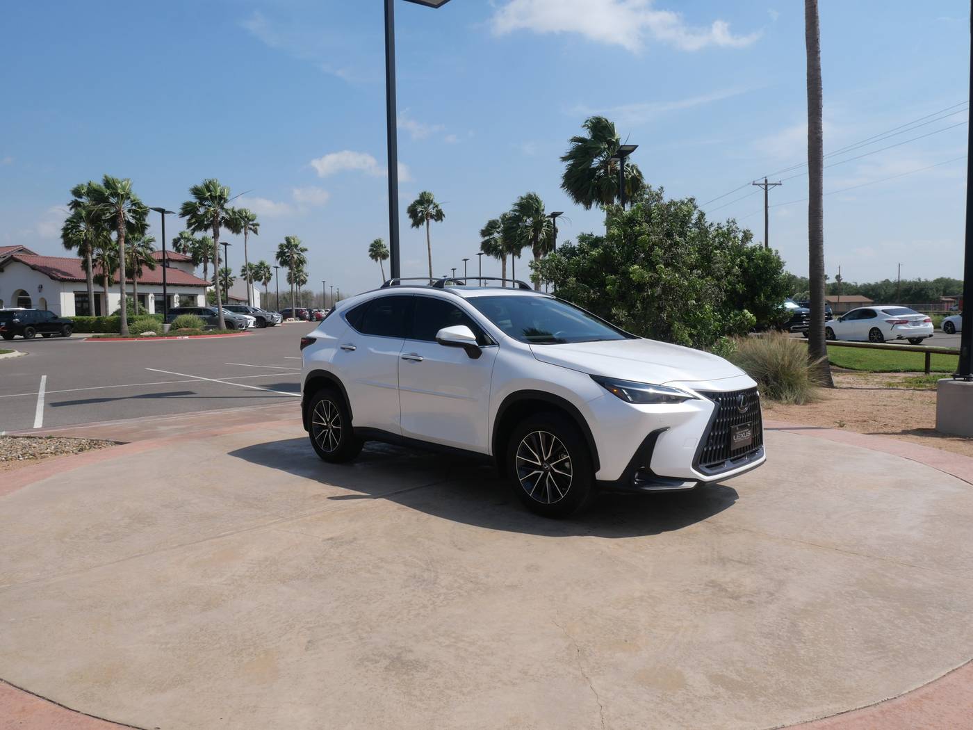 2023 Lexus NX NX 350h Premium — SUV — 17,697 mi — San Juan, TX