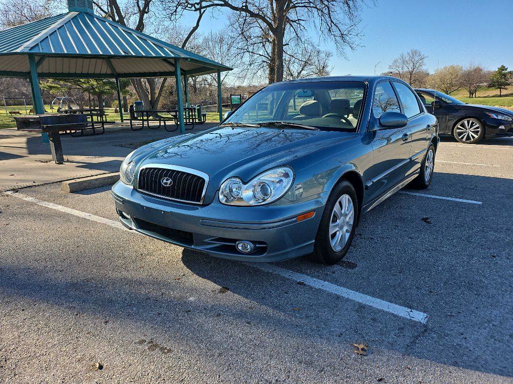 2005 Hyundai Sonata GL — Sedan — 46,582 mi — Merriam, KS