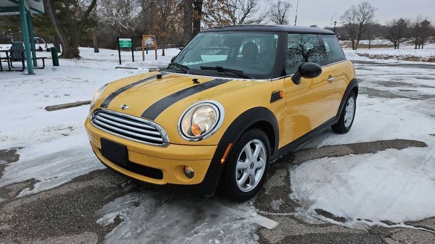 2009 MINI Cooper Cooper — Hatchback — 36,239 mi — Merriam, KS