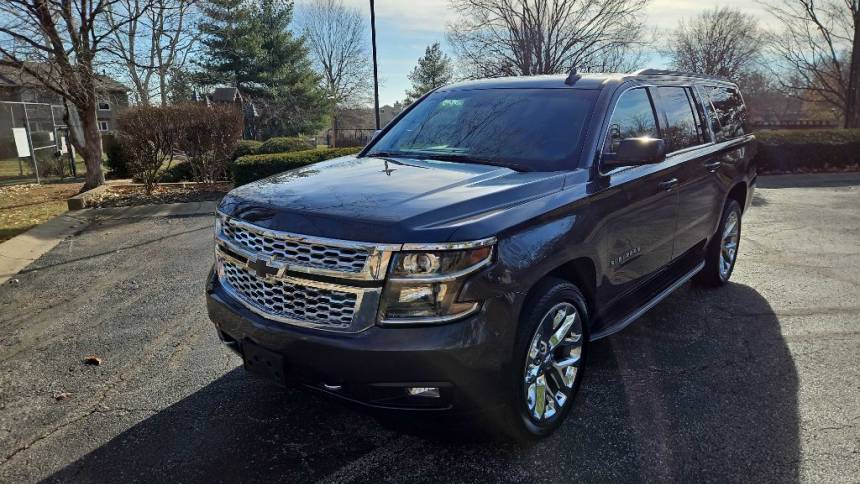 2017 Chevrolet Suburban LT — SUV — 110,760 mi — Merriam, KS