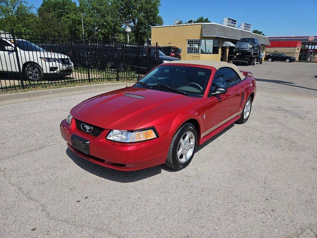 2002 Ford Mustang Deluxe