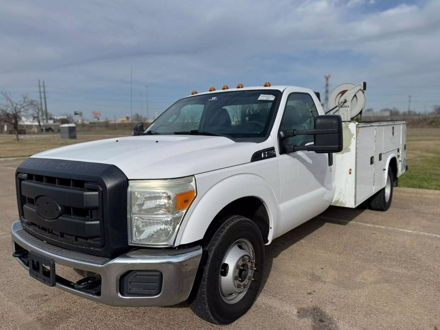 2015 Ford Super Duty F-450 Chassis Cab XL — Chassis Cab Truck — 117,035 mi — Dallas, TX