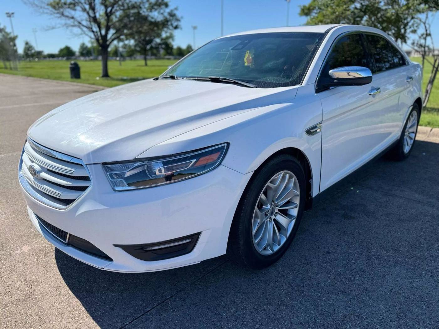 2019 Ford Taurus Limited — Sedan — 5 mi — Dallas, TX