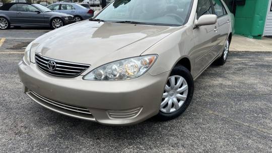 2006 Toyota Camry LE — Sedan — 132,975 mi — Palatine, IL
