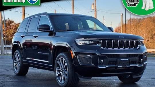 2023 Jeep Grand Cherokee Overland — SUV — 26,961 mi — Forsyth, IL