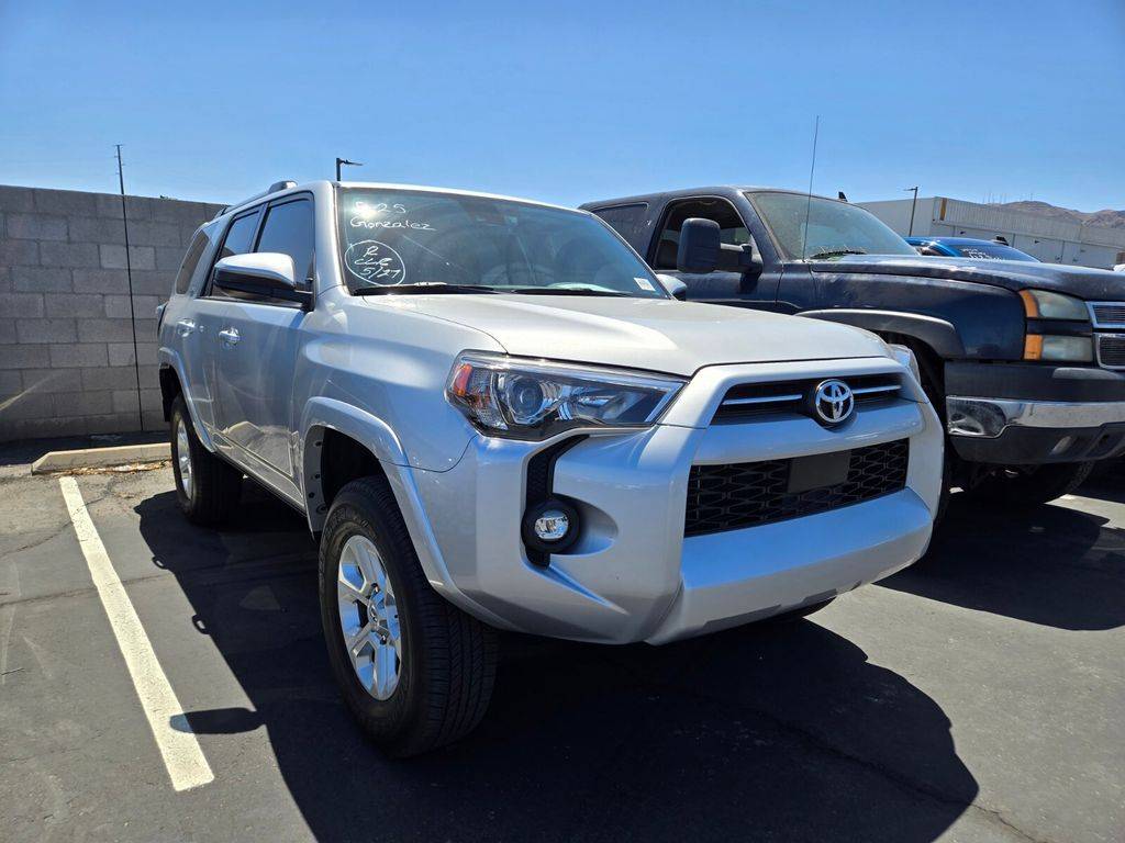 2023 Toyota 4Runner SR5