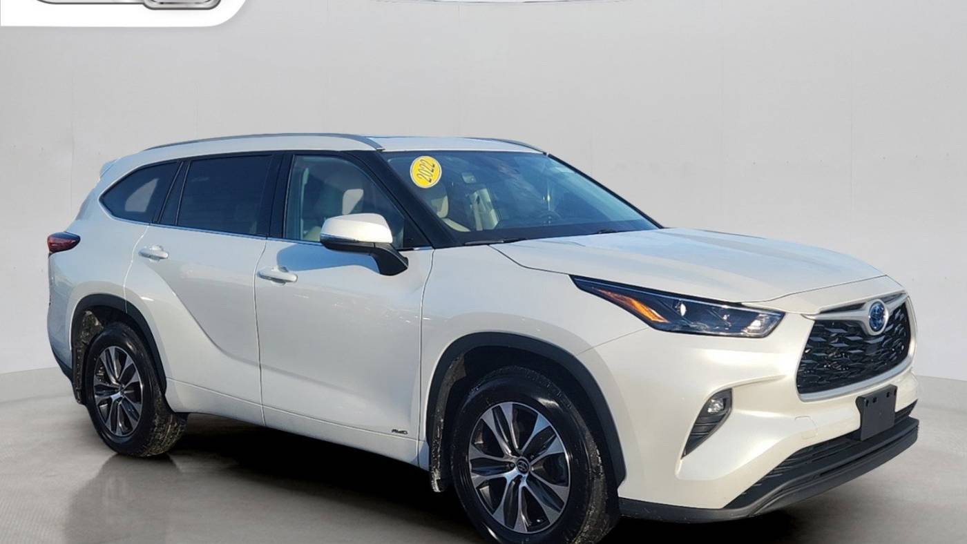 2022 Toyota Highlander Hybrid XLE — SUV — 29,137 mi — Somerset, MA