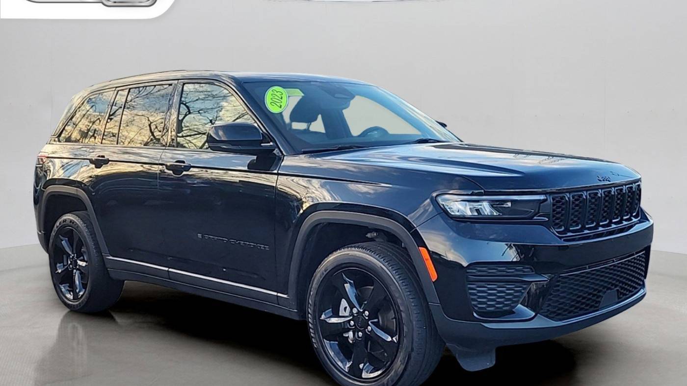 2023 Jeep Grand Cherokee Altitude — SUV — 25,622 mi — Somerset, MA