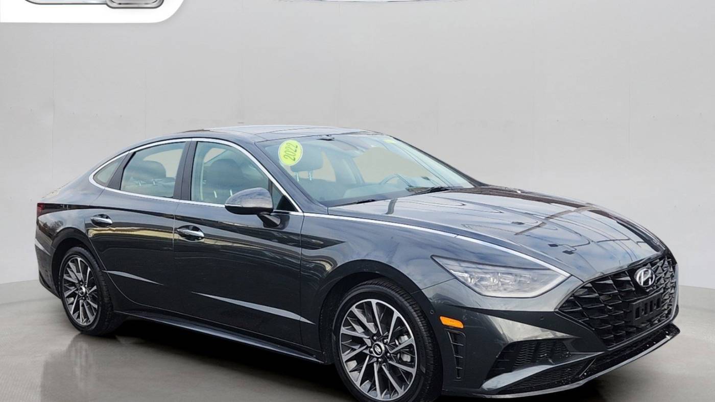 2022 Hyundai Sonata Limited — Sedan — 34,178 mi — Somerset, MA