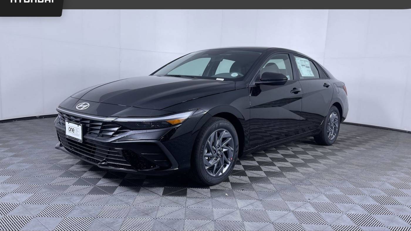 2024 Hyundai Elantra SEL — Sedan — 3,414 mi — Aurora, CO