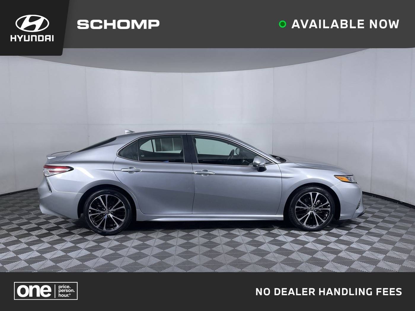 2020 Toyota Camry SE — Sedan — 15,125 mi — Aurora, CO