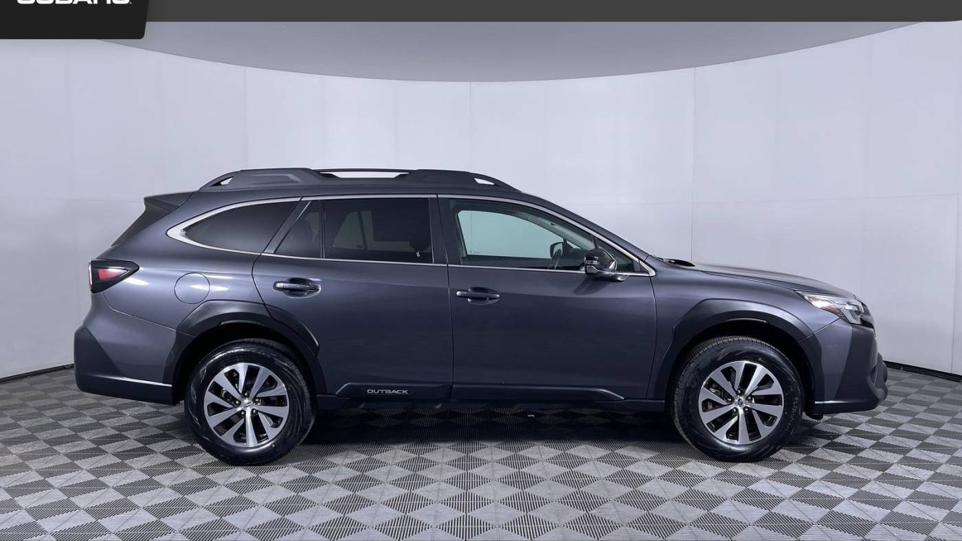 2023 Subaru Outback Premium — SUV — 30,445 mi — Aurora, CO