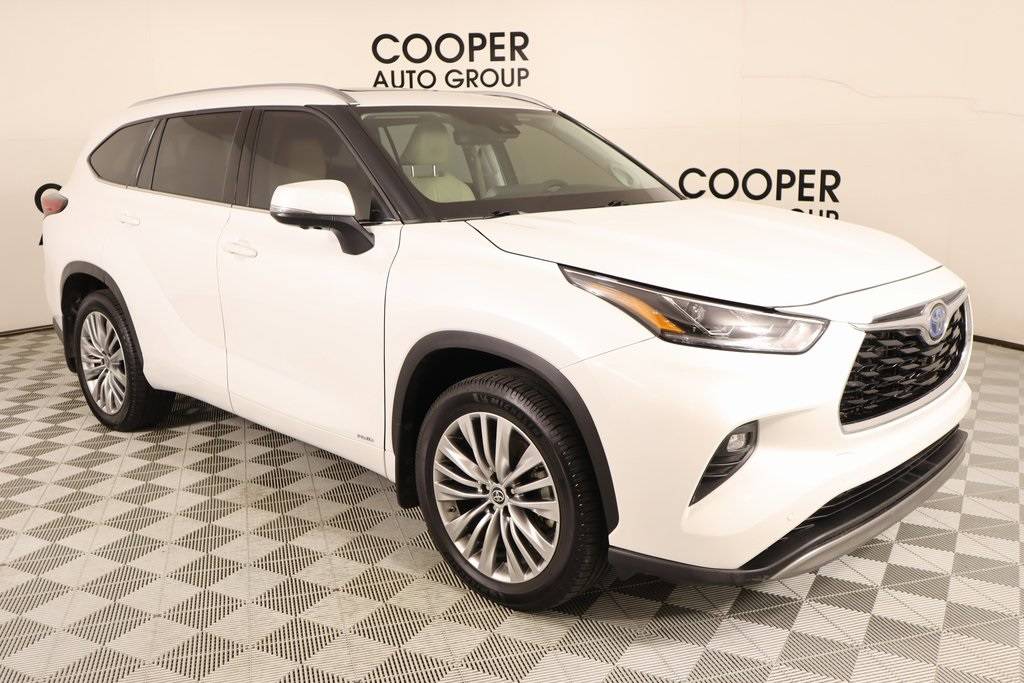 2023 Toyota Highlander Hybrid Platinum — SUV — 65,884 mi — Oklahoma City, OK