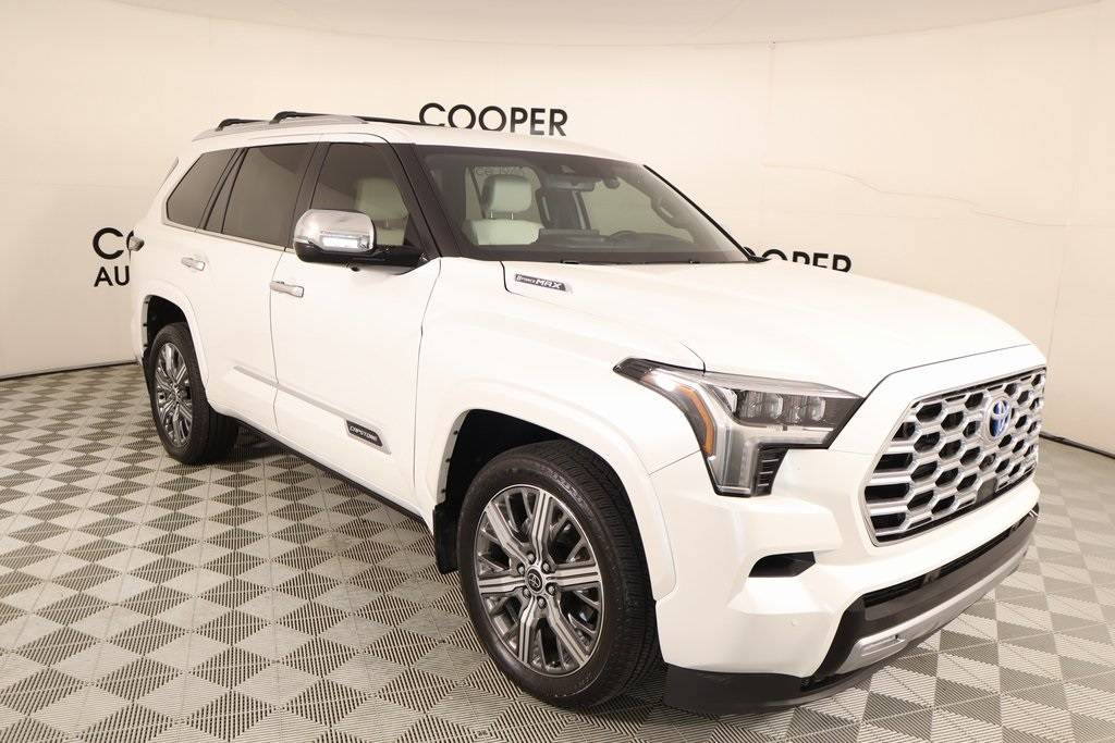 2024 Toyota Sequoia SR5 — SUV — 10,295 mi — Oklahoma City, OK