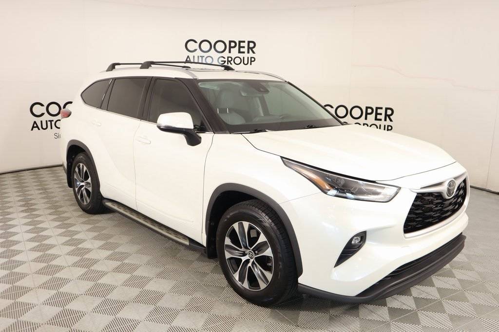 2021 Toyota Highlander XLE — SUV — 75,668 mi — Oklahoma City, OK