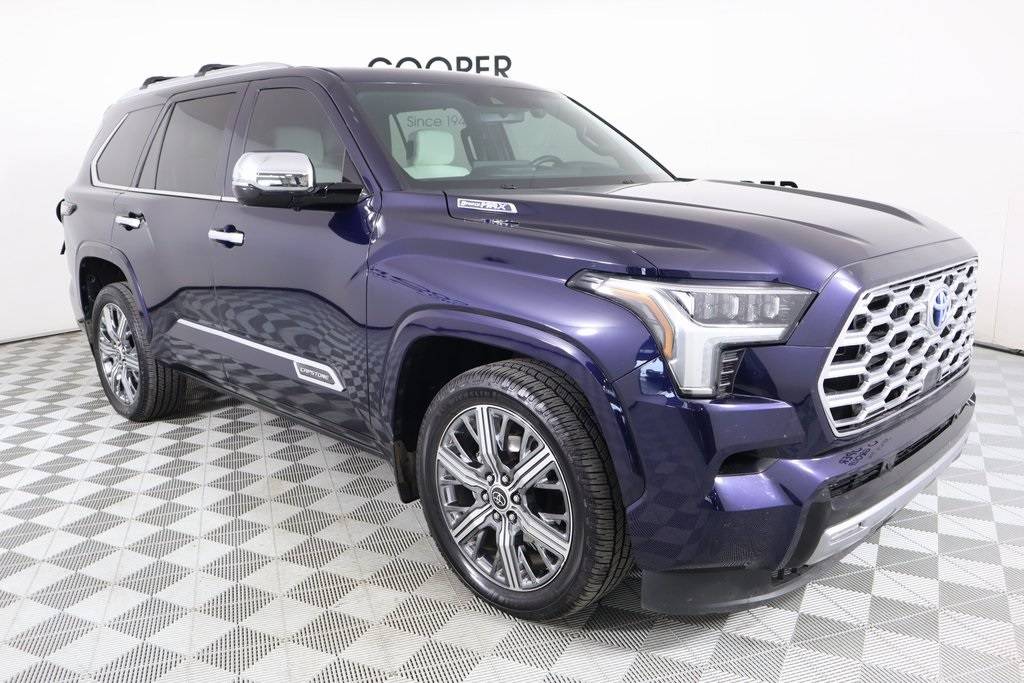 2024 Toyota Sequoia SR5 — SUV — 19,962 mi — Oklahoma City, OK