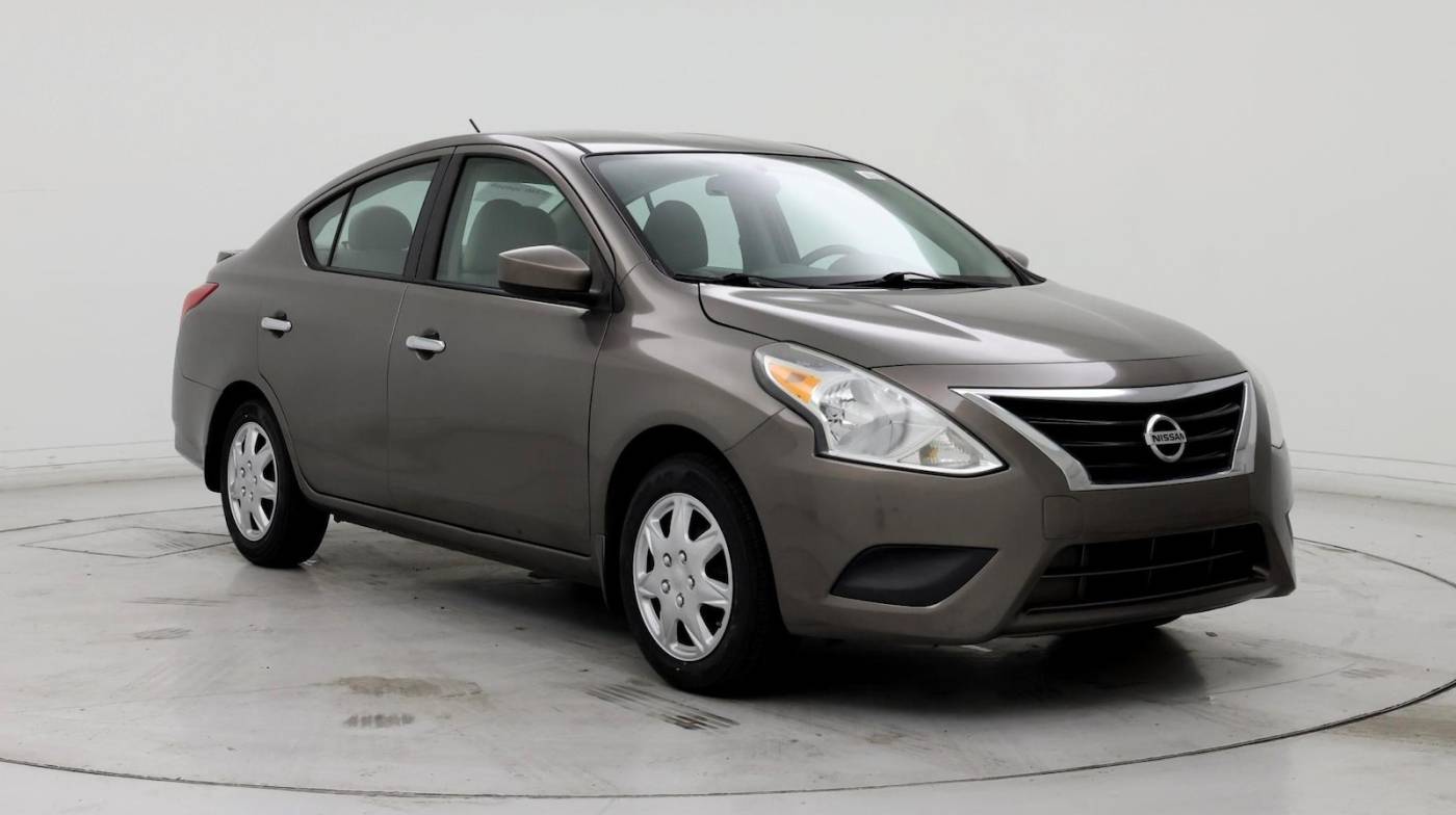 2016 Nissan Versa 1.6 SV — Sedan — 116,229 mi — Santa Fe, NM