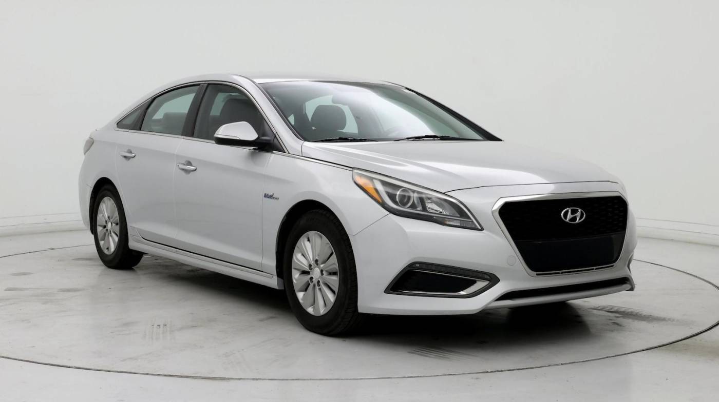 2016 Hyundai Sonata Hybrid SE — Sedan — 120,863 mi — Santa Fe, NM