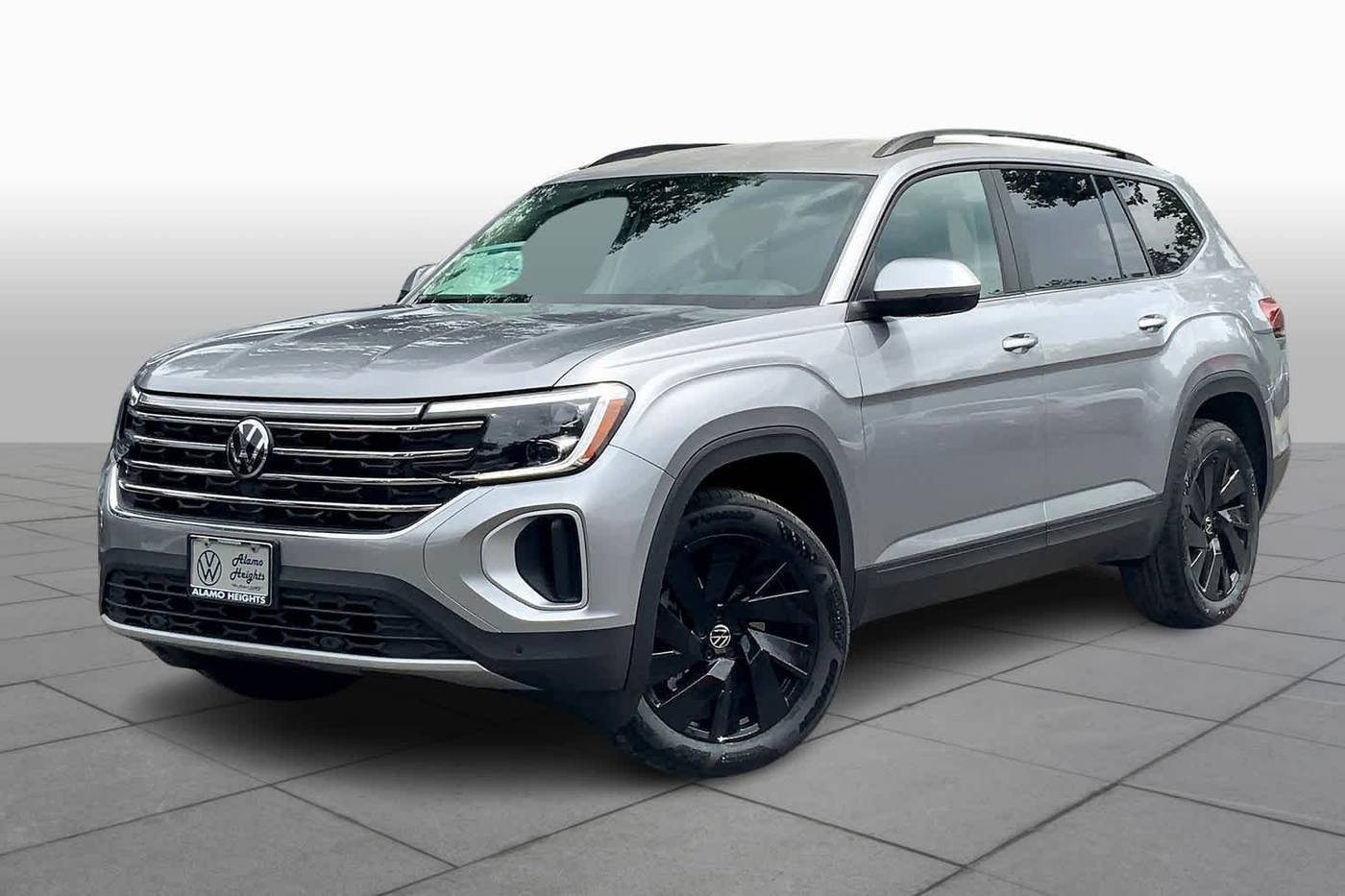 2024 Volkswagen Atlas SE with Technology — SUV — 4,483 mi — San Antonio, TX