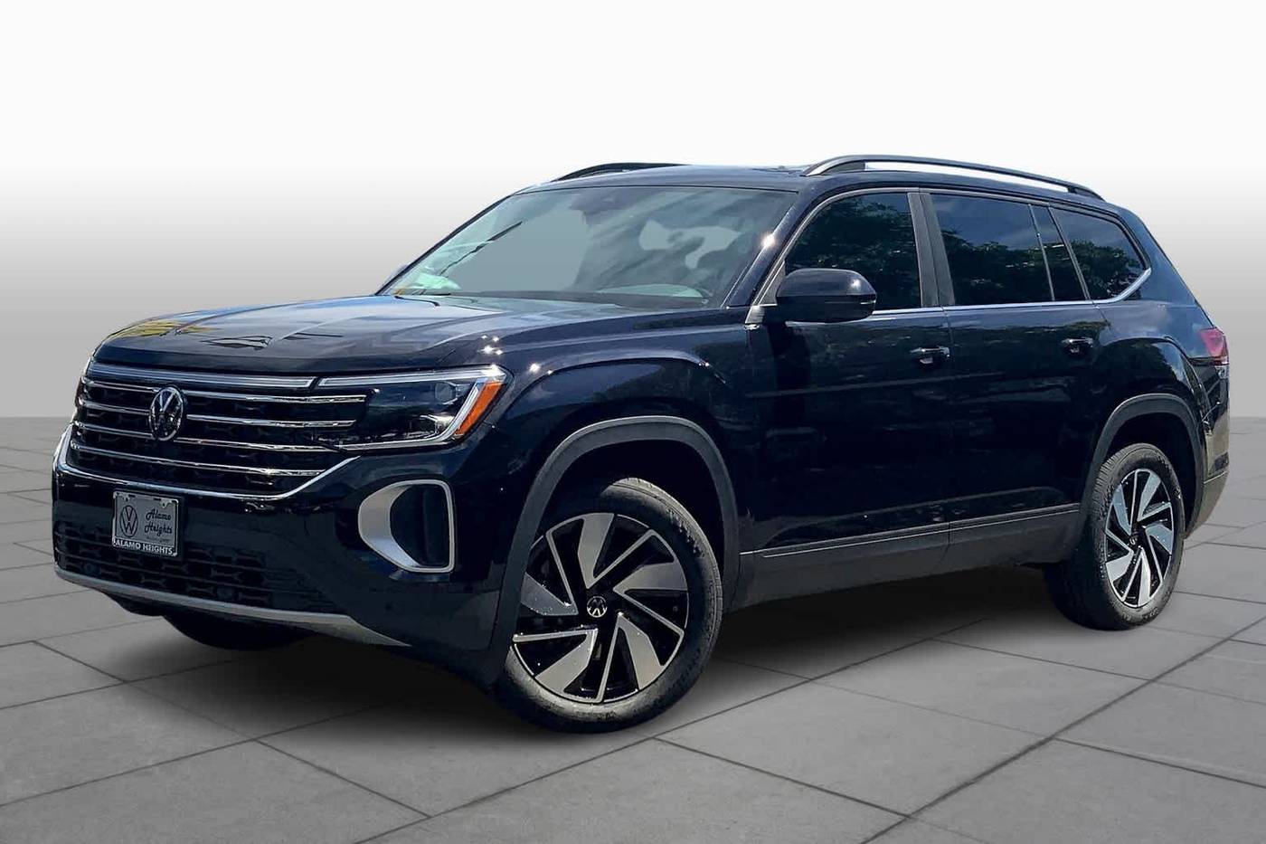 2024 Volkswagen Atlas SE with Technology — SUV — 4,973 mi — San Antonio, TX