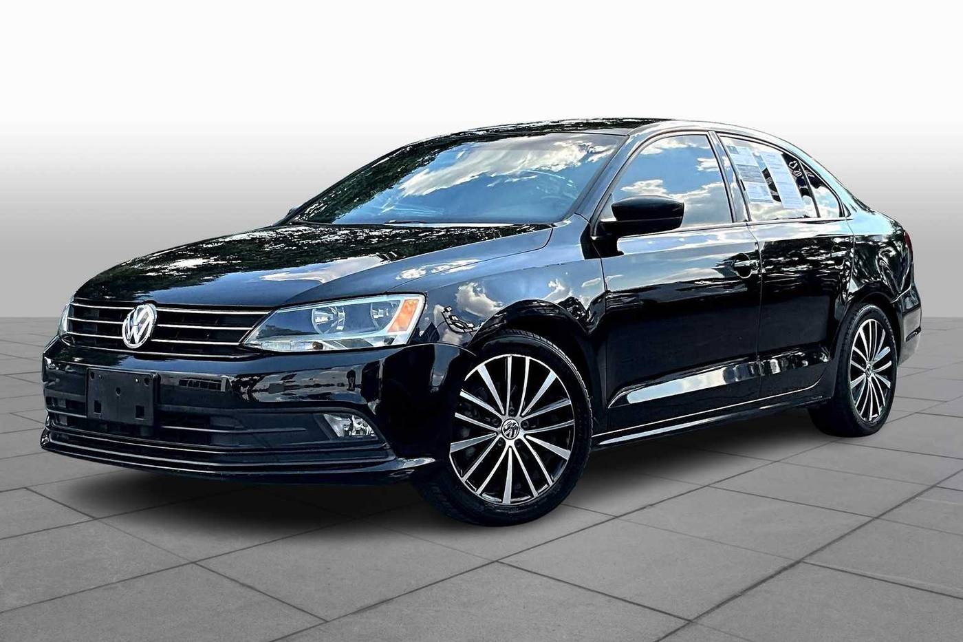 2015 Volkswagen Jetta 1.8T Sport — Sedan — 166,651 mi — San Antonio, TX