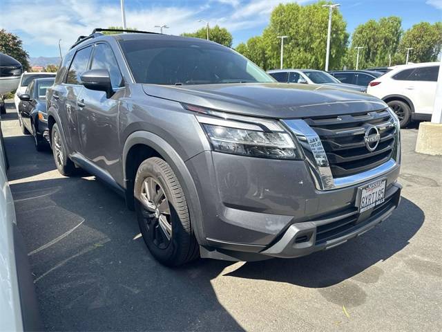 2022 Nissan Pathfinder SV — SUV — 31,209 mi — Valencia, CA