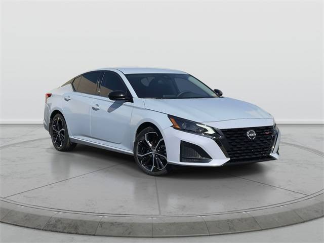 2023 Nissan Altima SR — Sedan — 33,007 mi — Valencia, CA