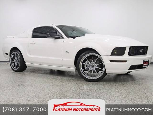 2008 Ford Mustang GT Deluxe — Coupe — 20,456 mi — Hickory Hill, IL
