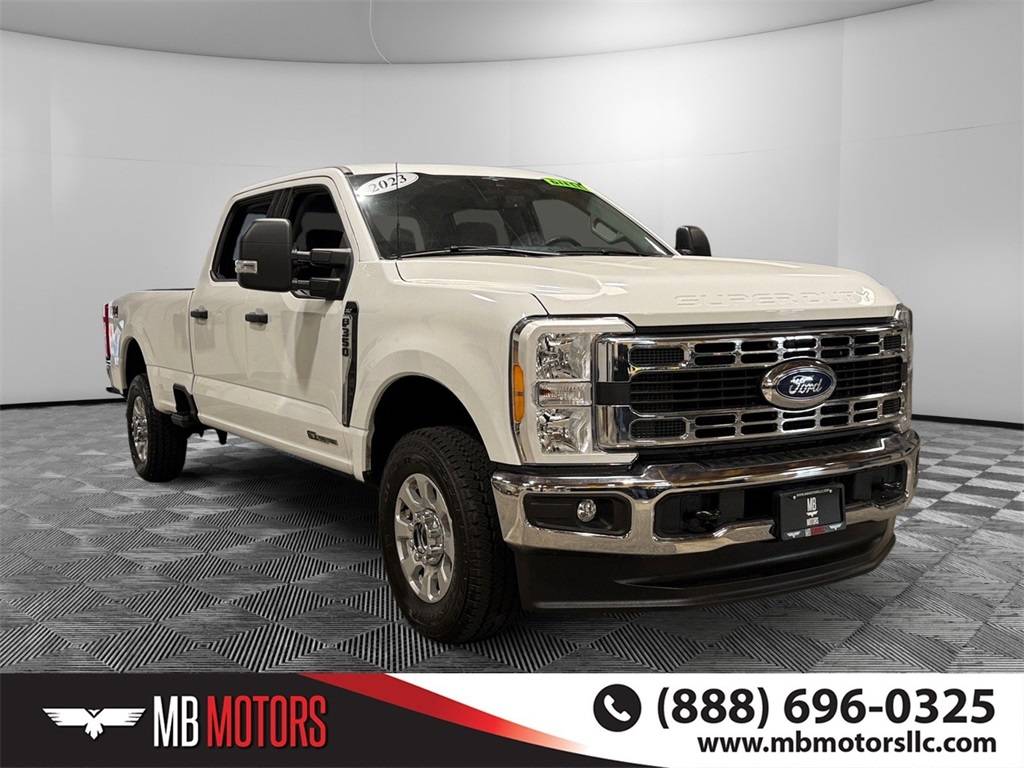 2023 Ford Super Duty F-350 XLT — Pickup Truck — 15,370 mi — Bellingham, WA