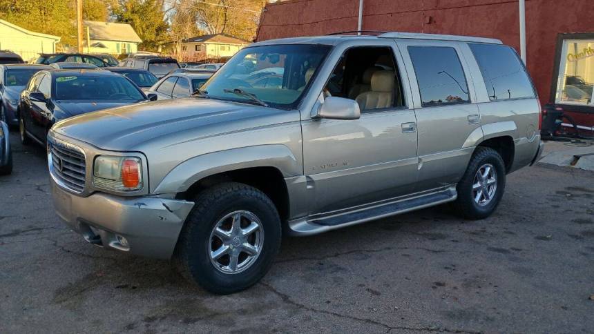 2000 Cadillac Escalade Standard — SUV — 163,845 mi — Englewood, CO