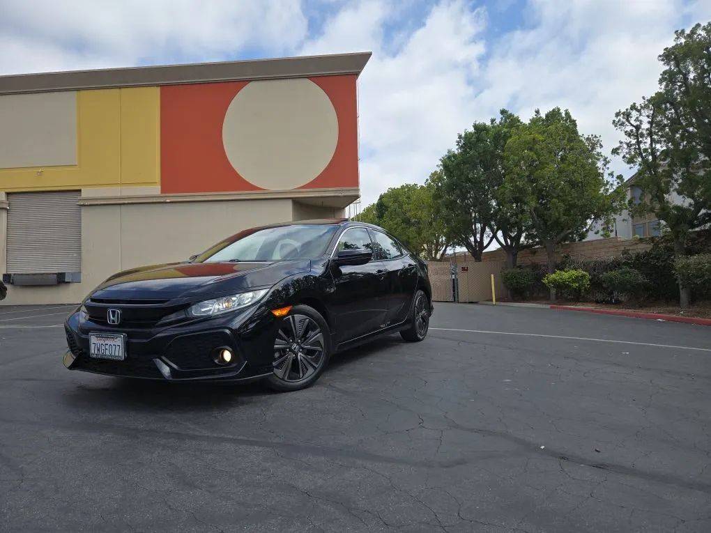 2017 Honda Civic EX-L Navi — Hatchback — 115,730 mi — Orange, CA