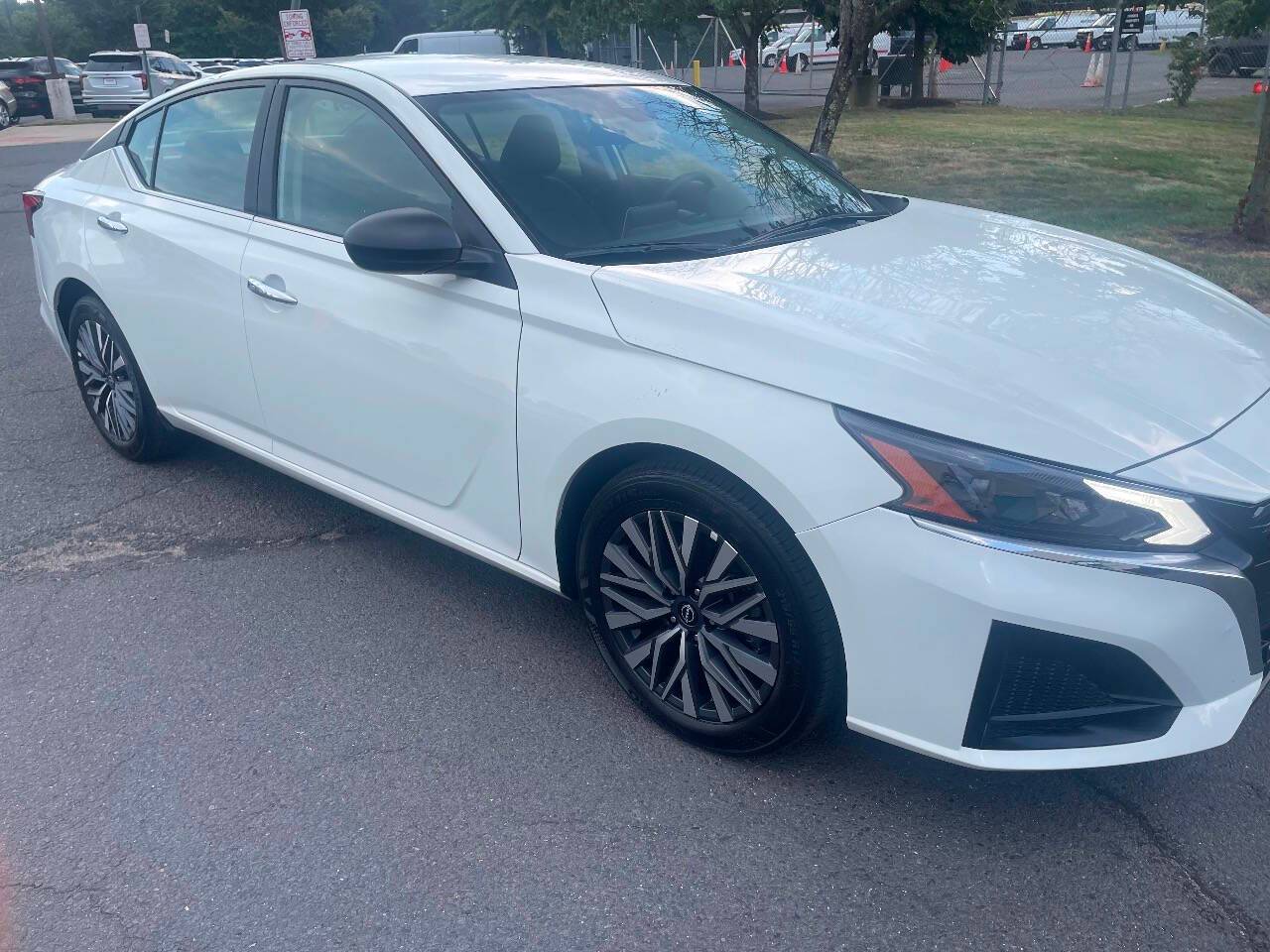 2025 Nissan Altima SV — Sedan — 4,287 mi — Chantilly, VA