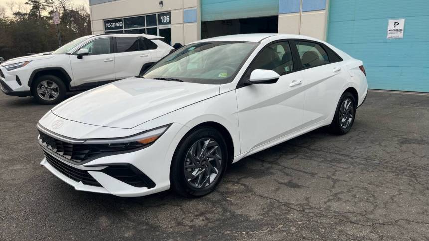 2024 Hyundai Elantra SEL — Sedan — 22,849 mi — Chantilly, VA