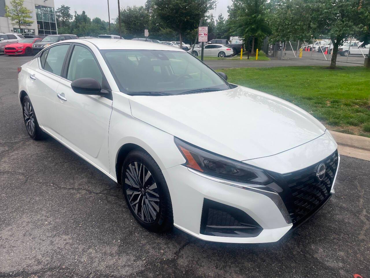 2024 Nissan Altima SV — Sedan — 34,886 mi — Chantilly, VA