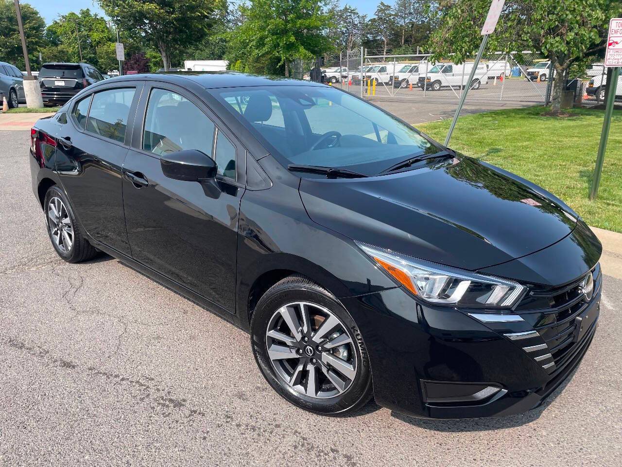 2024 Nissan Versa SV — Sedan — 18,105 mi — Chantilly, VA