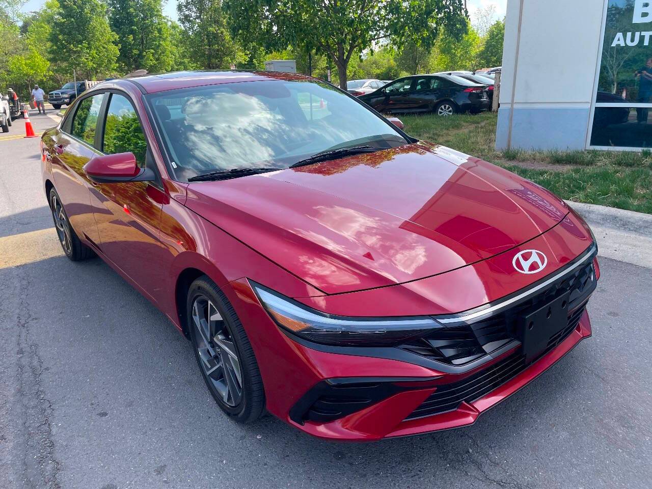 2025 Hyundai Elantra SEL Convenience — Sedan — 7,978 mi — Chantilly, VA