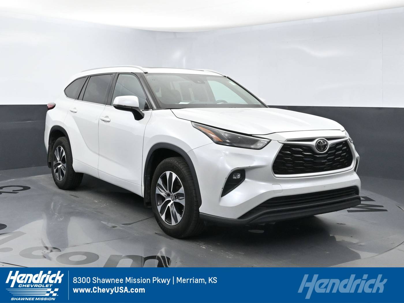 2022 Toyota Highlander XLE — SUV — 90,556 mi — Merriam, KS