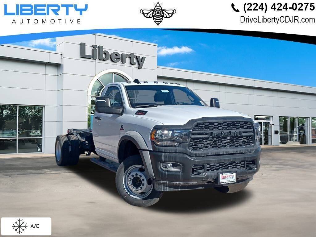 2024 Ram 5500 Chassis Cab Tradesman — Chassis Cab Truck — 12 mi — Libertyville, IL