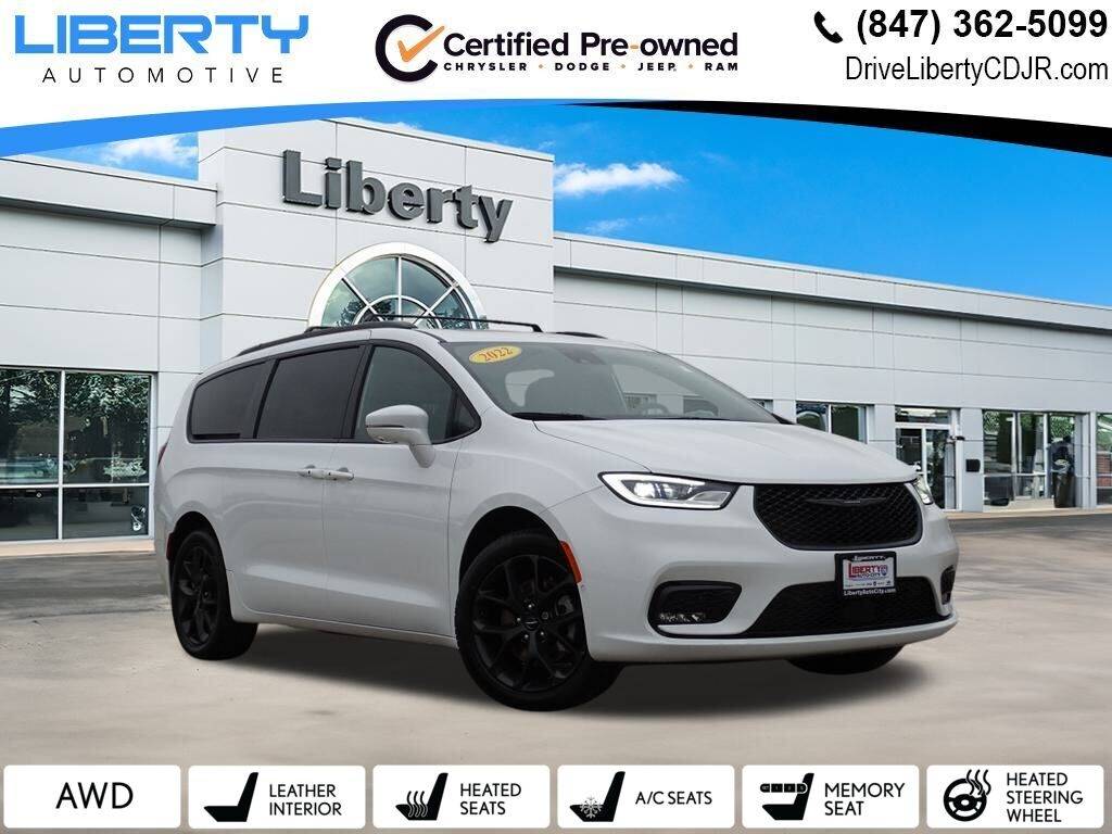 2022 Chrysler Pacifica Limited — Minivan — 36,398 mi — Libertyville, IL