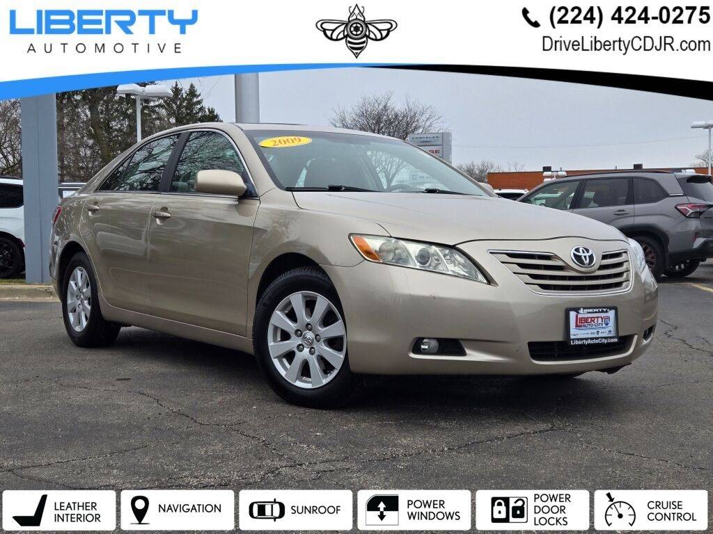 2009 Toyota Camry LE V6 — Sedan — 133,313 mi — Libertyville, IL