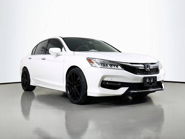 2016 Honda Accord Touring — Sedan — 165,702 mi — Peoria, IL
