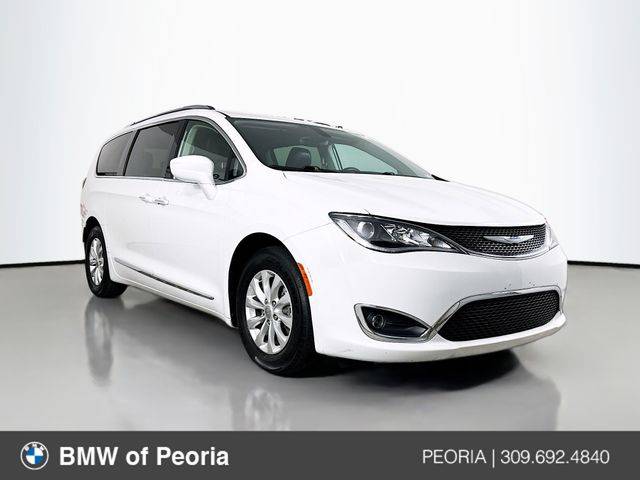 2018 Chrysler Pacifica Touring L — Minivan — 88,443 mi — Peoria, IL