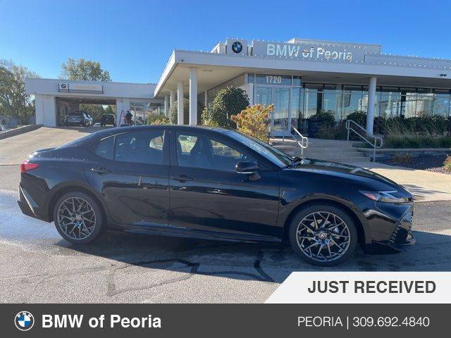 2025 Toyota Camry Hybrid XSE — Sedan — 28,709 mi — Peoria, IL