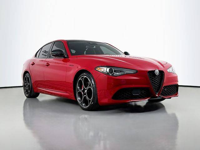 2022 Alfa Romeo Giulia Veloce — Sedan — 15,069 mi — Peoria, IL