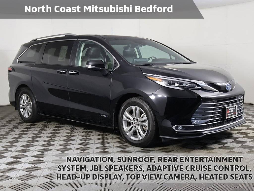 2021 Toyota Sienna Platinum — Minivan — 63,652 mi — Bedford, OH