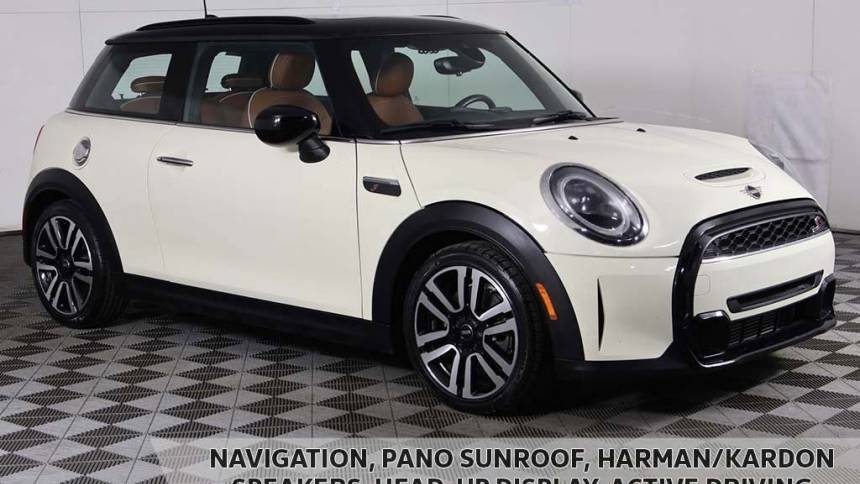 2022 MINI Hardtop Cooper S — Hatchback — 9,800 mi — Bedford, OH